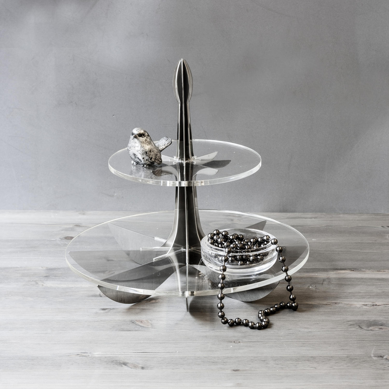 Steel cake stand