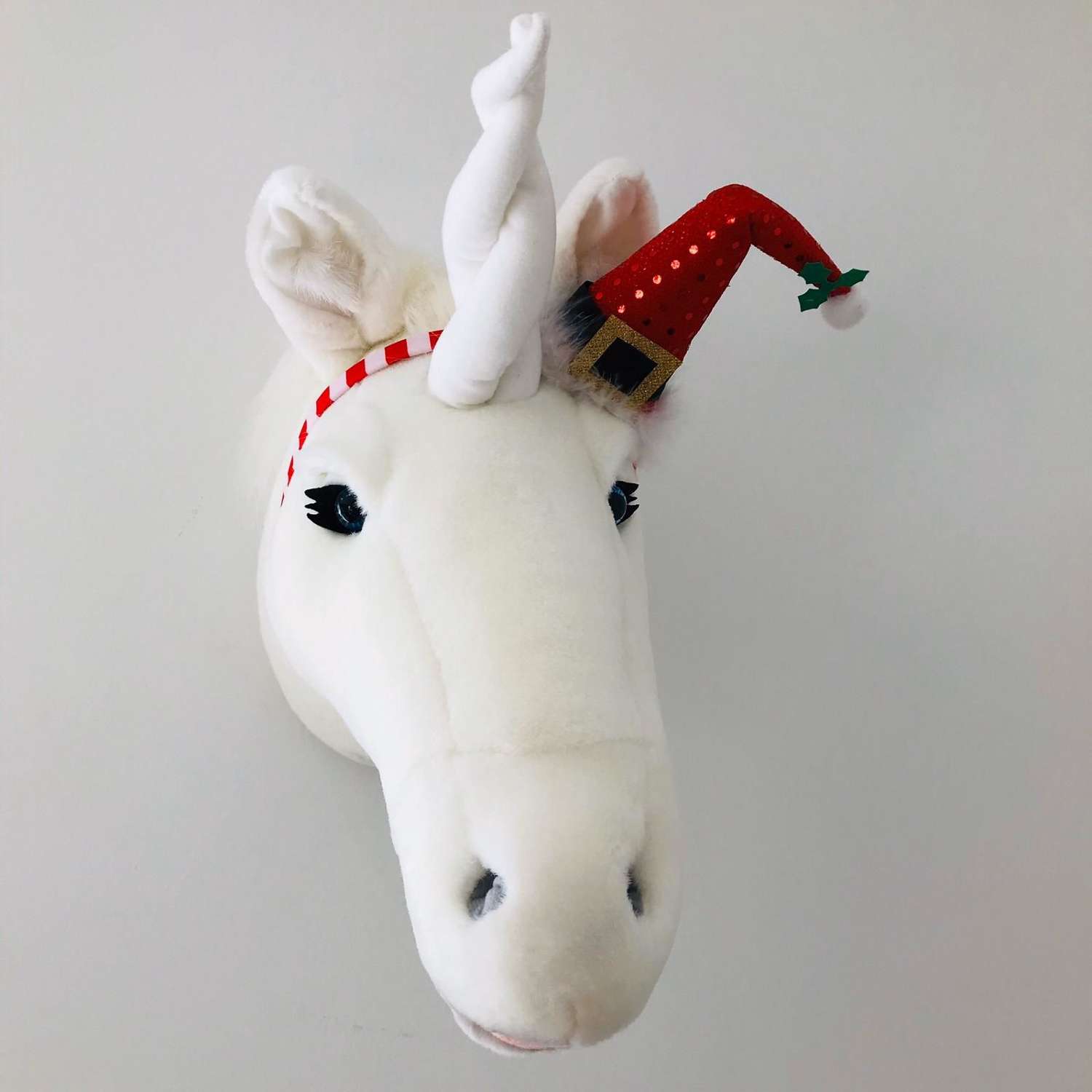 Animal head wall mounts for children's bedroom - unicorn