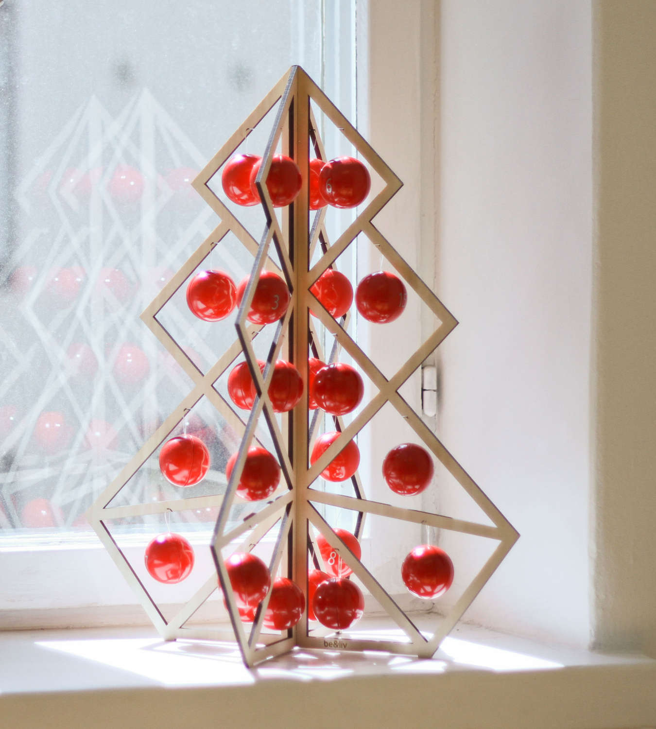 Advent calendar - reusable wooden tree/red metal ball decorations
